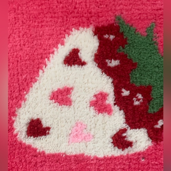 Betsey Johnson Valentine Bath Rug • Strawberries • Hearts • NWT - Picture 8 of 12